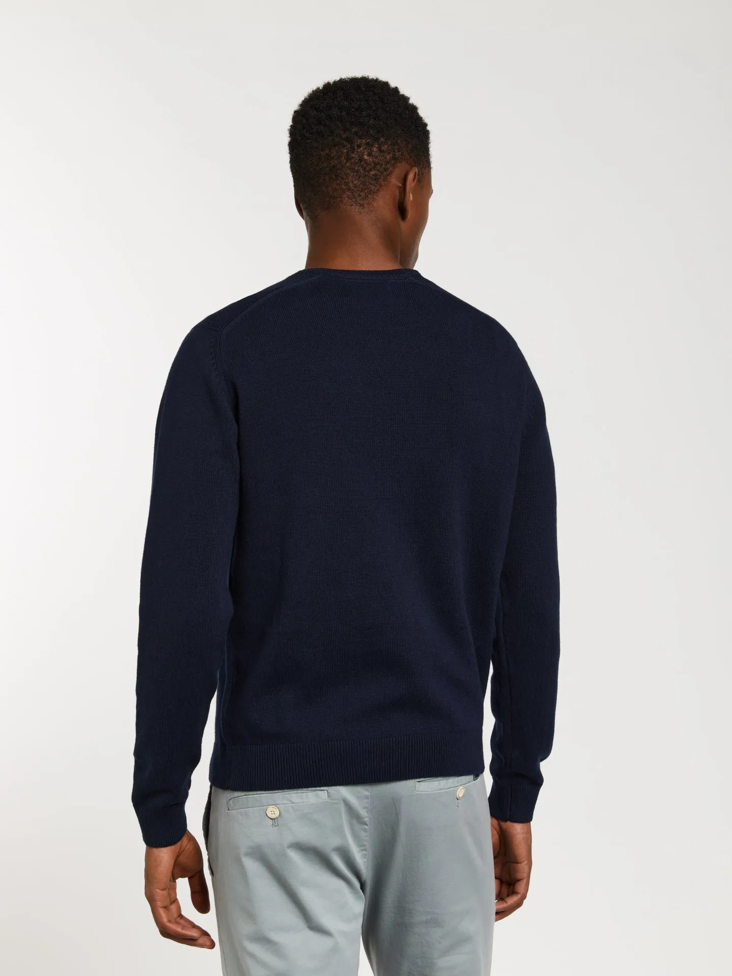 Crew neck sweater with raglan sleeves