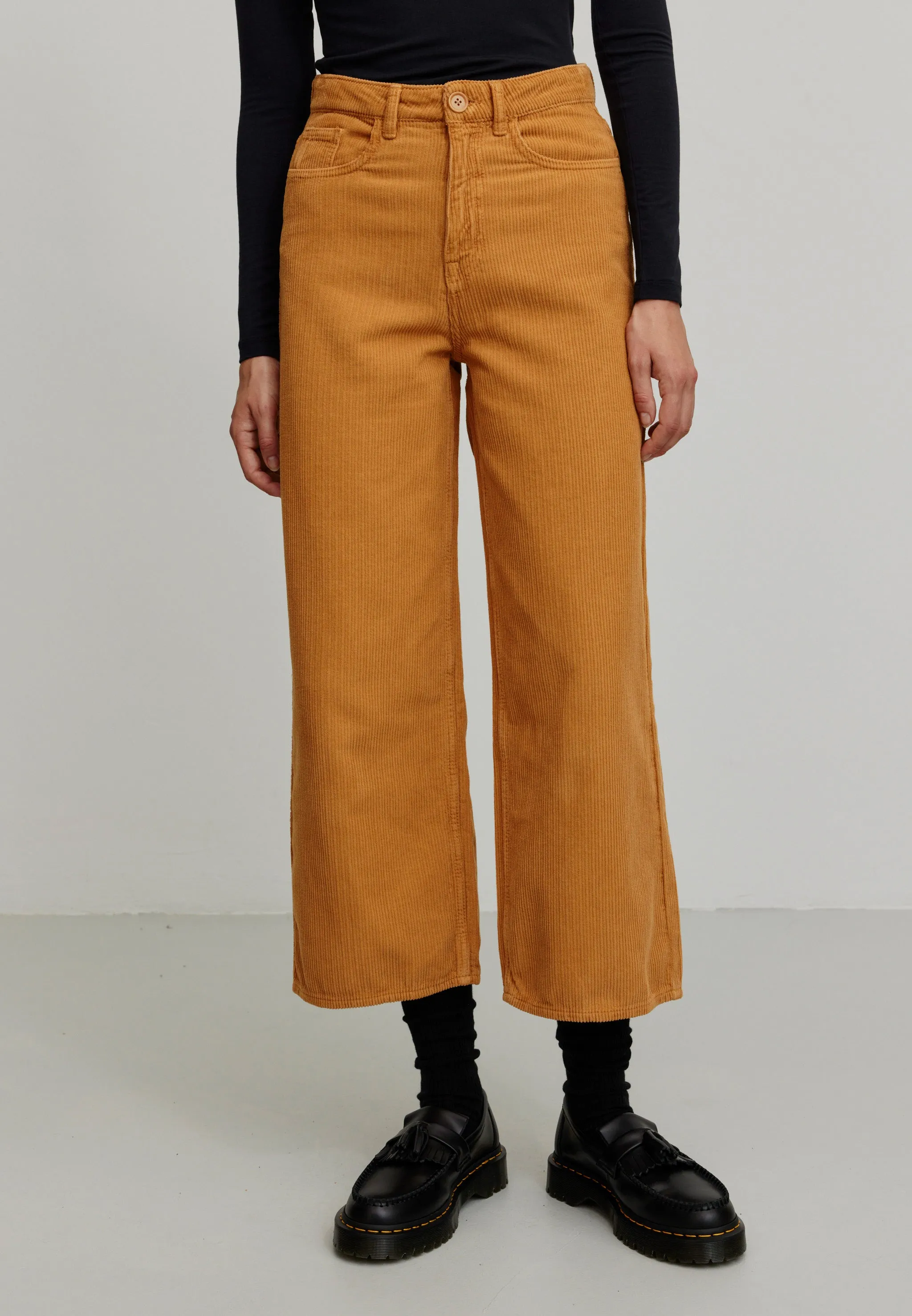 ERICA CORDUROY