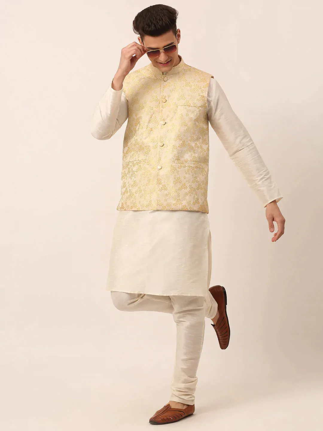 Men'S Golden Floral Design Nehru Jacket.