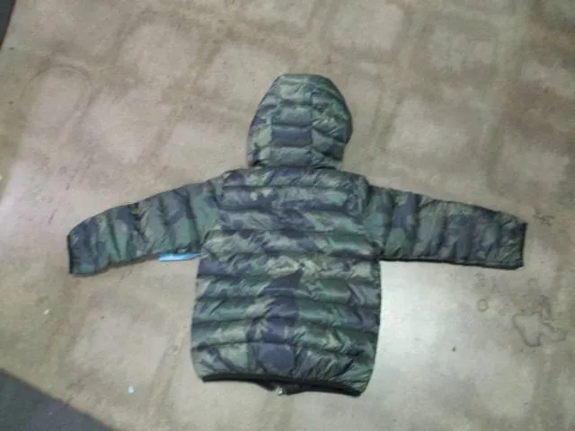 New Boys Dynamic Puffer Jacket Camo Size L (7)